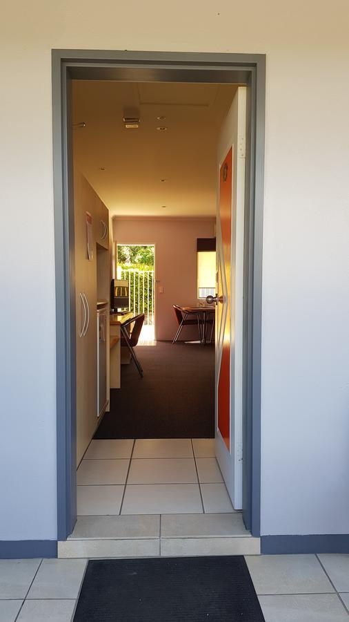 Motel Red Bridge Motor Woombye