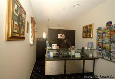 Red Bridge Motor 4* Woombye